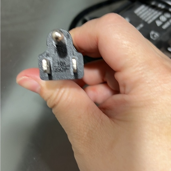 Lenovo Thinkpad charger - Picture 3 of 4